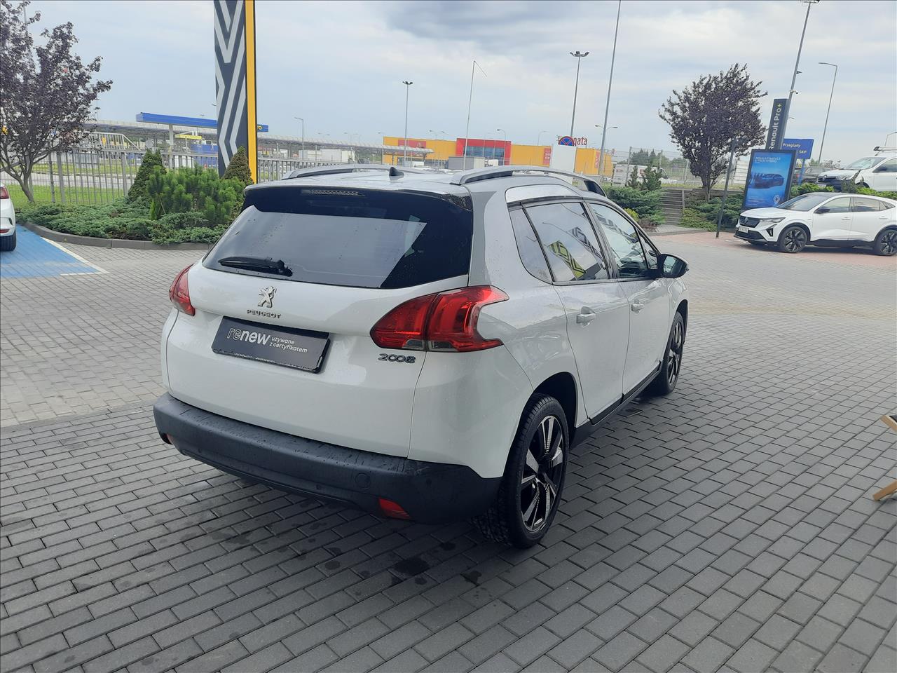 Peugeot 2008 2008 1.2 Pure Tech Style EU6 2015