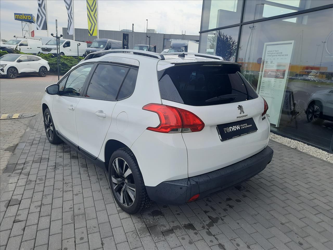 Peugeot 2008 2008 1.2 Pure Tech Style EU6 2015