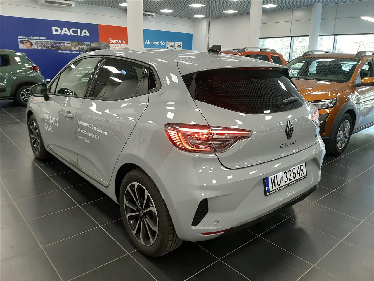 Renault CLIO Clio 1.6 E-TECH Techno 2023