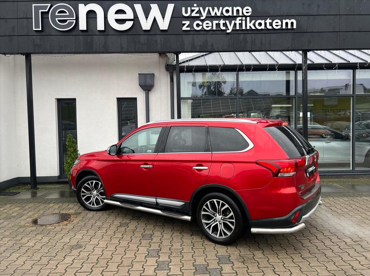 Mitsubishi OUTLANDER Outlander 2.2 DID Intense + 4WD aut 2016